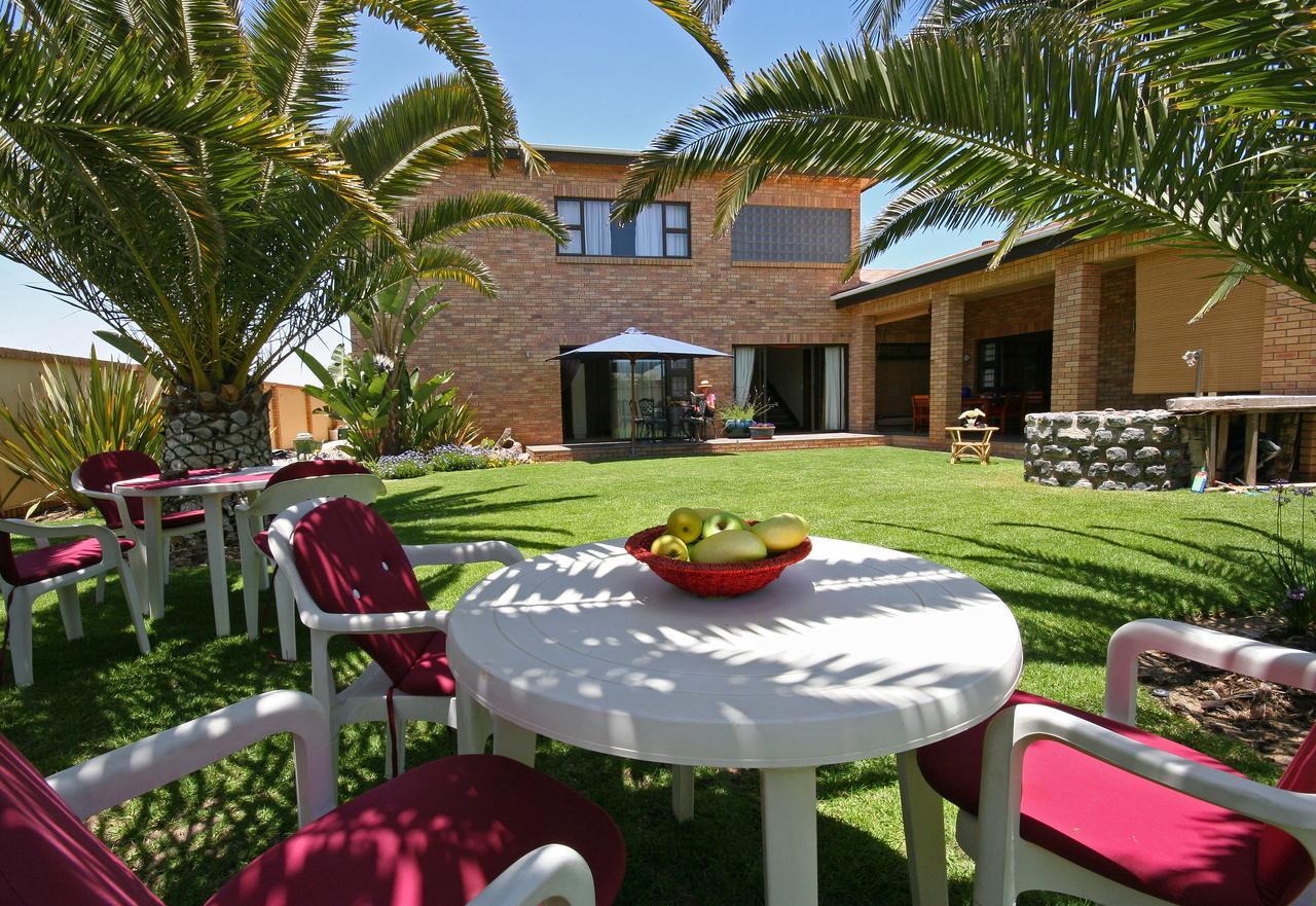 Chala-Kigi Apartments Swakopmund Kültér fotó